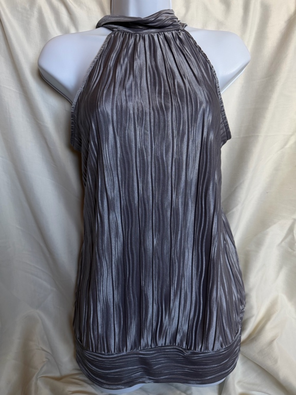 Sleeveless Pleated Halter Top - Gray